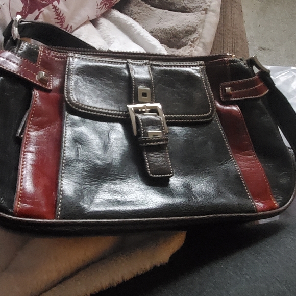 Small brown and black stylish purse - Picture 2 of 2